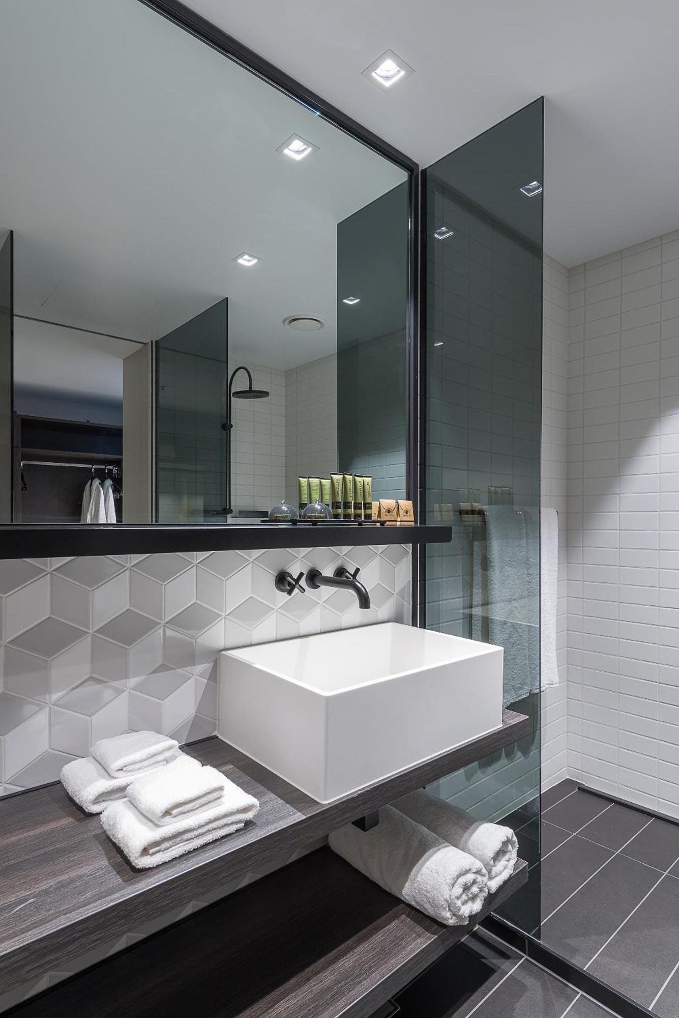 Peppers Docklands Hotell Melbourne Exteriör bild